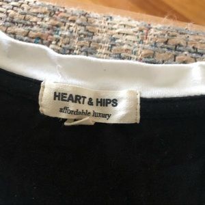 Short sleeve black top